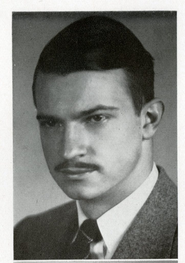 01_1947Comet_Senior_pic4-723x1024 News